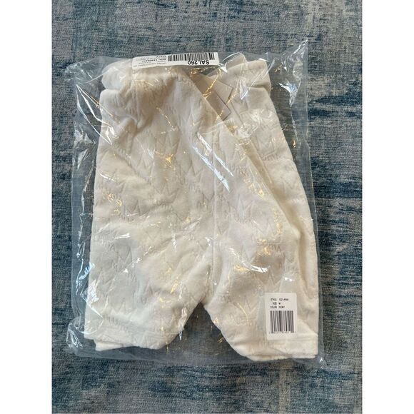 NWT! Royalty By Maluma Ivory Crown Embossed French Terry Shorts Medium - Picture 8 of 9